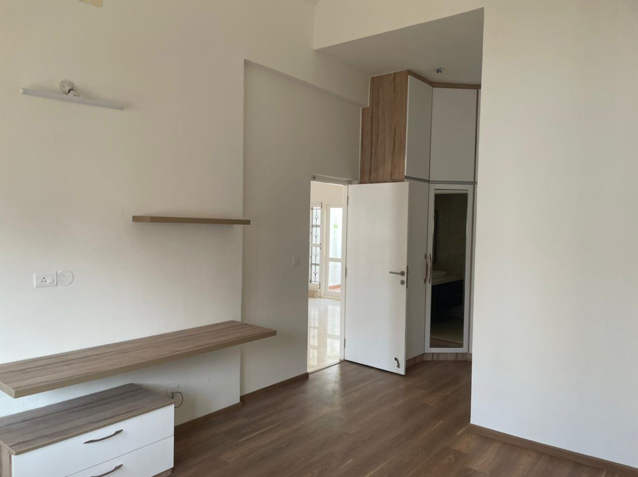 3 BHK 2400 Sq.Ft. Villa in Prestige Augusta Golf Village