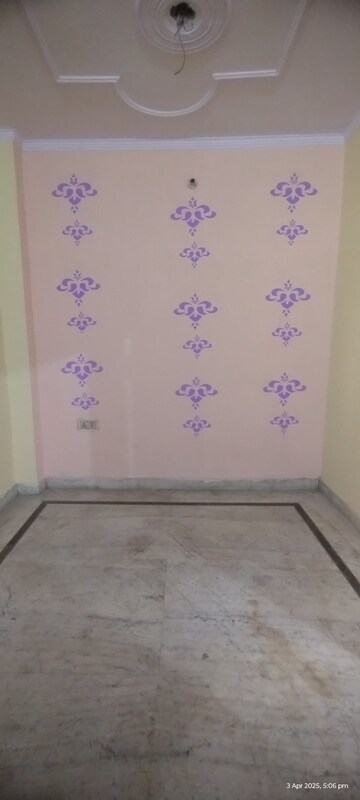 Room in 1 BHK Builder Floor at Uttam Nagar – for Rent
