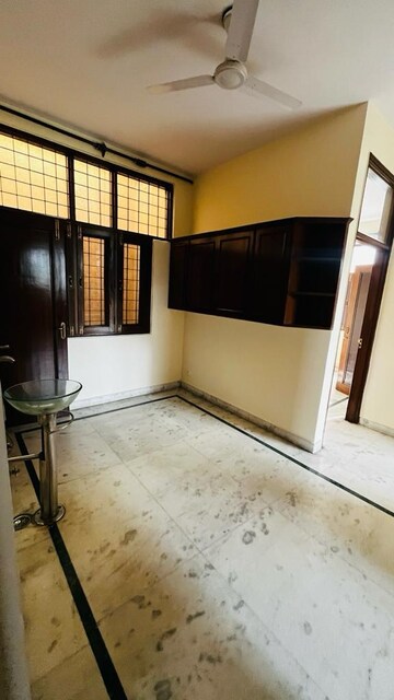Living Room in 3 BHK Apartment at Chittaranjan Park – for Rent