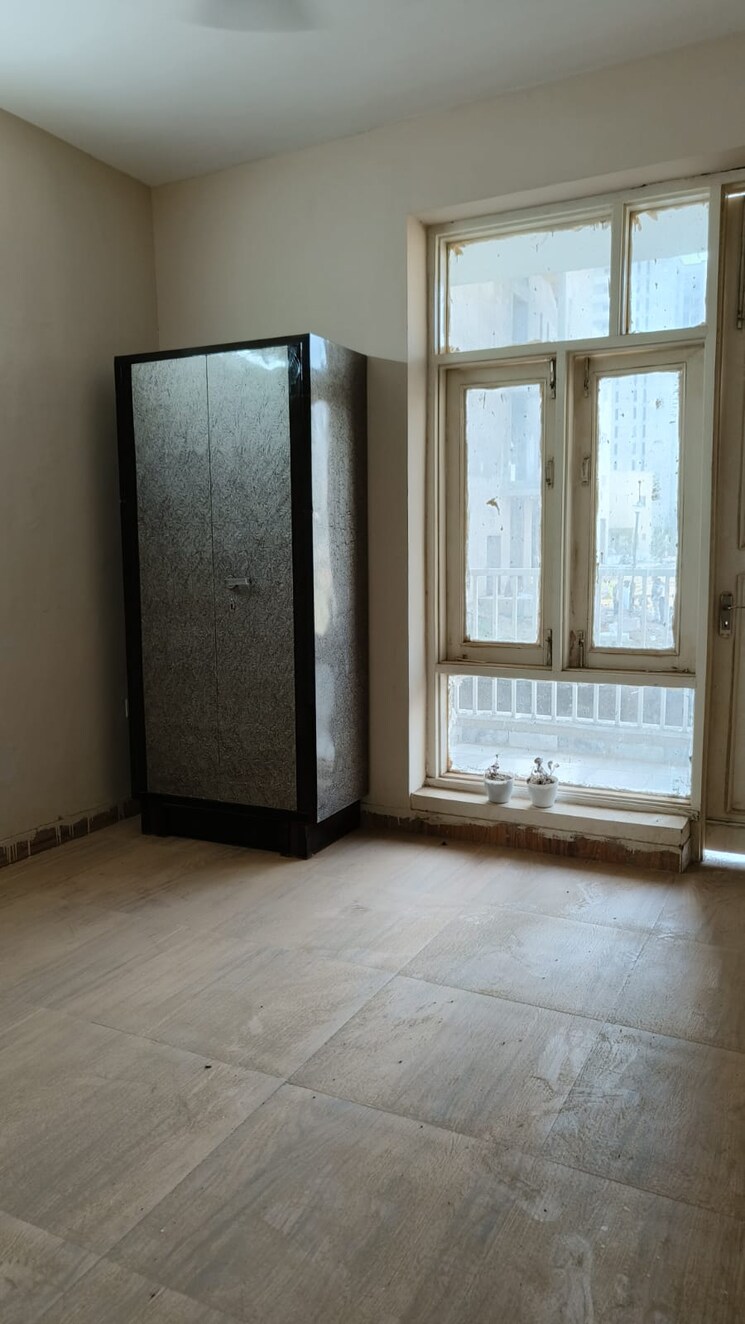 Room, rps-savana 2 Bedroom 955 Sq.Ft. Apartment In Sector 88 Faridabad 8437397