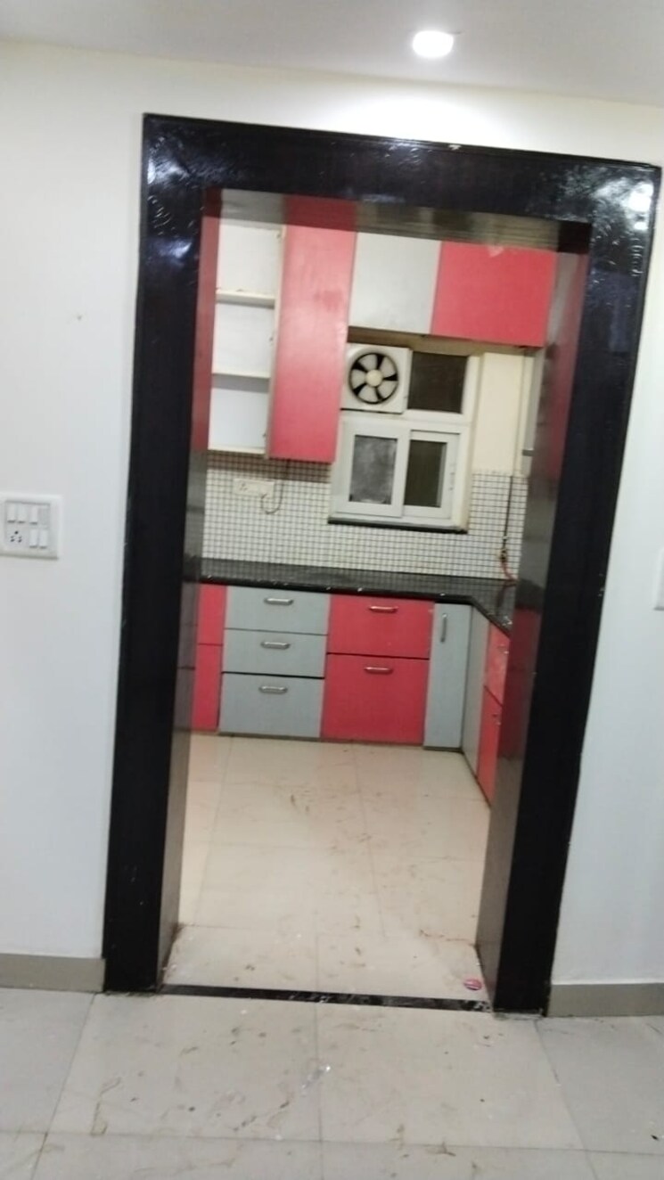 Kitchen, kalkaji 3 Bedroom 1300 Sq.Ft. Builder Floor In Kalkaji Delhi 8437407