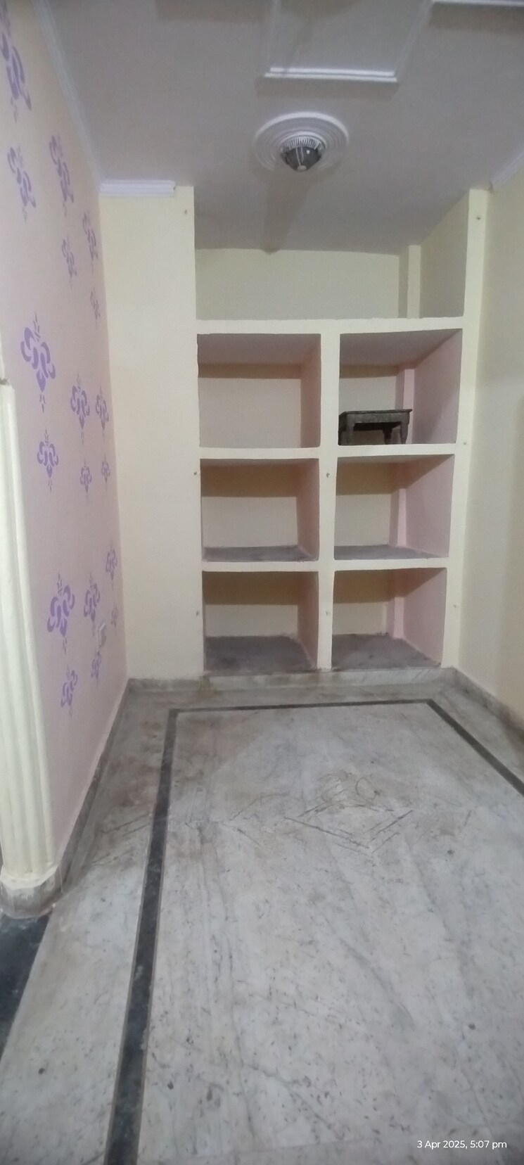 Room, uttam nagar 1 Bedroom 450 Sq.Ft. Builder Floor In Uttam Nagar Delhi 8437417