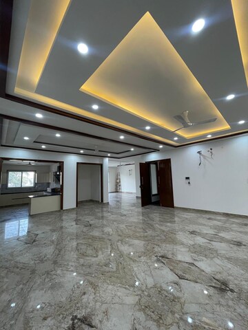 4 BHK Builder Floor For Sale in Sector 21c