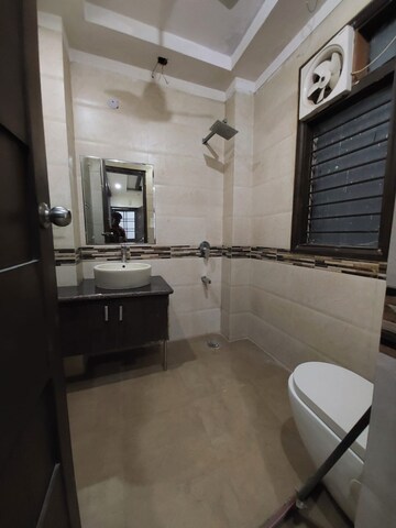 Kitchen in 2 BHK Builder Floor at Saurabh Niwas, Sector 40 – for Rent