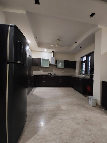 Kitchen in 2 BHK Builder Floor at Saurabh Niwas, Sector 40 – for Rent