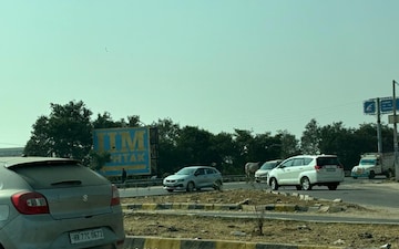 Plot For Sale in Madhuban Industrial Compound, Morta