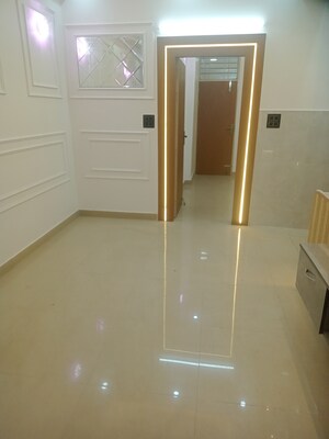 Room in 2 BHK Builder Floor at Indrapuram – for Sale