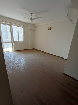 Room in 2 BHK Apartment at M3M Woodshire, Sector 107 – for Sale