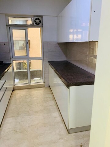 2 BHK Apartment For Rent in Omkar Meridia, Kurla West