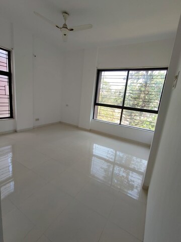 Room in 3 BHK Apartment at Pinnac Gangotri, Aundh – for Rent