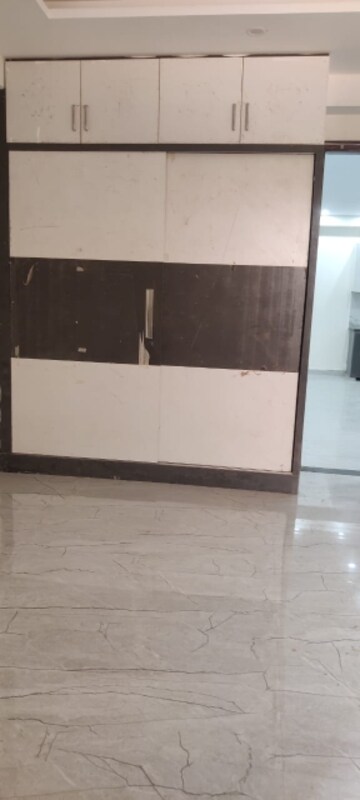 Furnished Amenities in 2 BHK Builder Floor at Bharat Residency Gurgaon, Sector 15 – for Rent