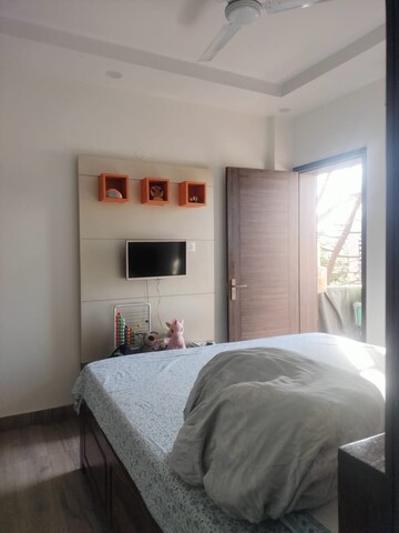 Bedroom in 3 BHK Builder Floor at Empire Floors, Sector 57 – for Rent