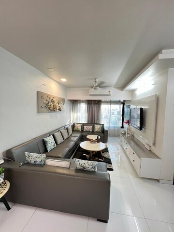 3 BHK Apartment For Rent in Andheri West