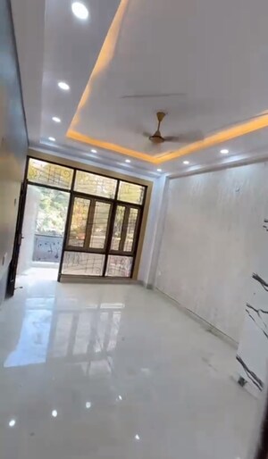 Room in 2 BHK Builder Floor at Indrapuram – for Sale