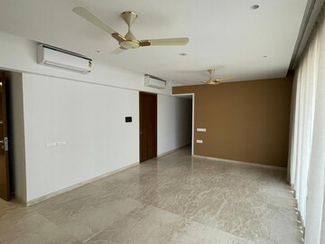 Room in 3 BHK Apartment at Hiranandani Glenwood, Ghodbunder Road – for Rent