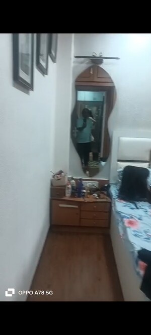 Furnished Amenities in 2 BHK Apartment at Andheri East – for Sale