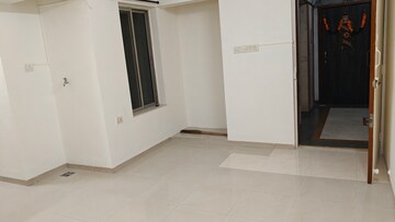 Room in 1 BHK Apartment at Kalpataru Sidhachal Phase IV, Kapur Bawdi – for Rent