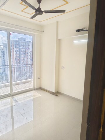 Room in 3 BHK Apartment at ROF Aalayas, Sector 102 – for Rent