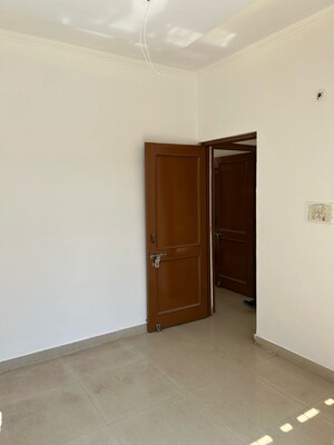 Room in 3 BHK Independent House at MS Enclave Zirakpur, Dhakoli – for Sale