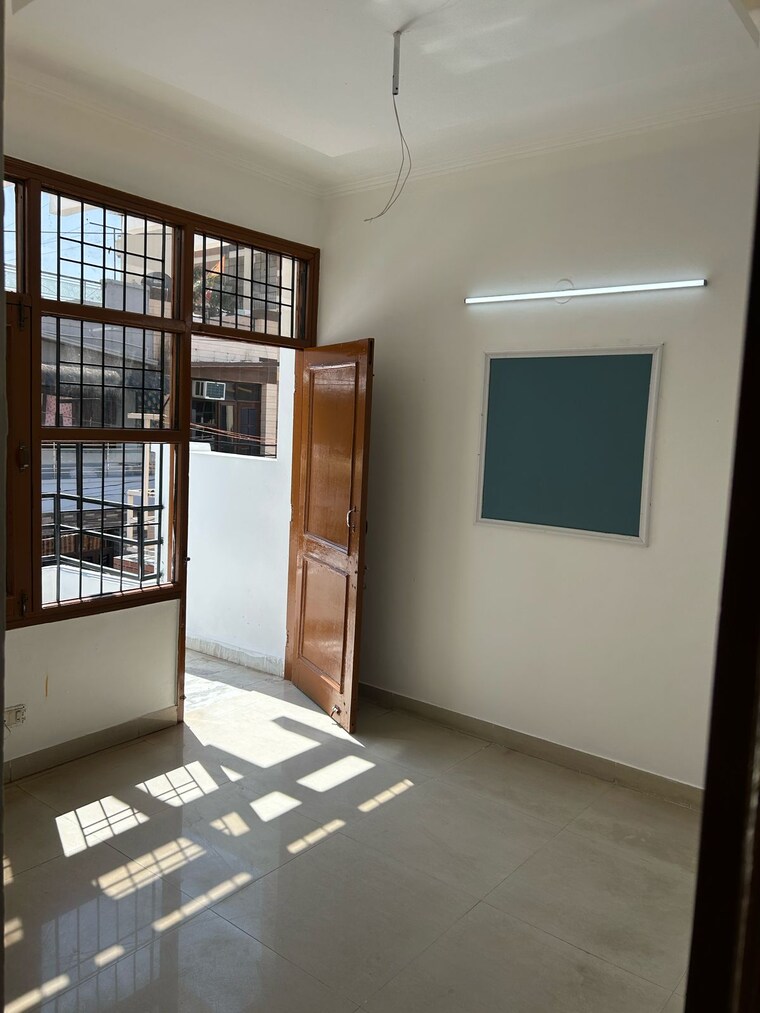 Room, ms-enclave-zirakpur 3 Bedroom 80 Sq.Yd. Independent House In Dhakoli Zirakpur 8437809