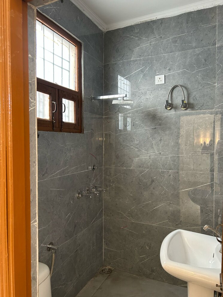 Bathroom, ms-enclave-zirakpur 3 Bedroom 80 Sq.Yd. Independent House In Dhakoli Zirakpur 8437809