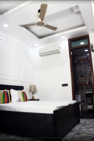 Master Bedroom in 2 BHK Builder Floor at RWA Apartments Sector 47, Sector 47 – for Rent