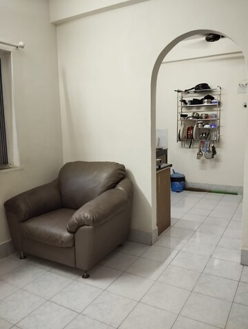 Room in  Pg at New Madha Colony – for Rent