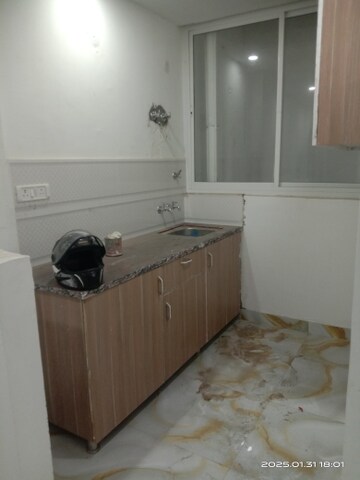 Master Bedroom in 1 BHK Builder Floor at MVL IPark, Sector 15 – for Rent