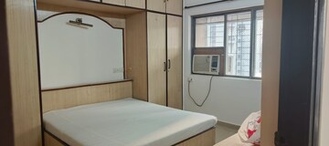 Room in 3 BHK Apartment at Acme Complex 2A, Goregaon West – for Rent