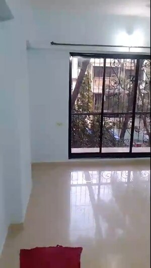Room in 2 BHK Apartment at Andheri West – for Sale