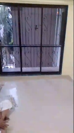 Room in 2 BHK Apartment at Andheri West – for Sale