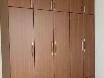 Furnished Amenities in 3 BHK Apartment at Oberoi Realty Esquire, Goregaon East – for Sale