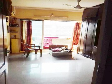 2 BHK Apartment For Sale in Group Seven Rushi Heights, Goregaon East