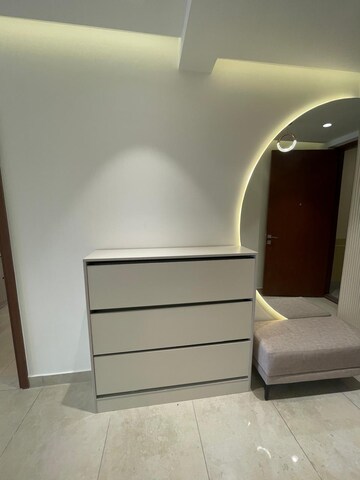 Furnished Amenities in 4 BHK Apartment at Prestige Waterford, Whitefield – for Rent