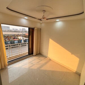 Room in 1 BHK Apartment at Sector 5 Pushpak Nagar – for Sale