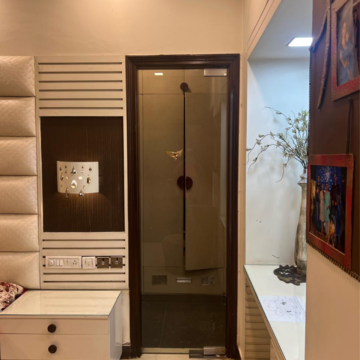 Furnished Amenities in 3 BHK Builder Floor at Uday Park – for Rent