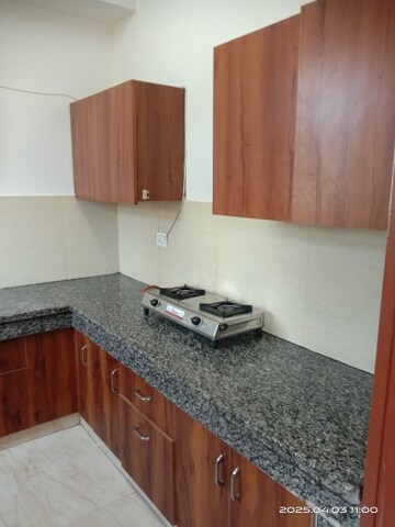 Bedroom in 2 BHK Builder Floor at SAS Tower, Sector 38 – for Rent