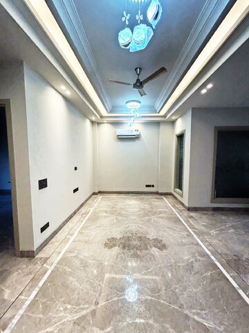 Building Lobby in 4 BHK Builder Floor at Anand Lok – for Sale