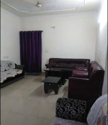 Living Room in 2 BHK Apartment at Indira Nagar – for Rent
