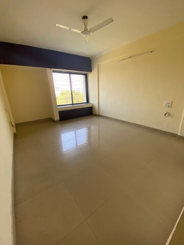 Room in 3 BHK Apartment at Bramhacorp Emerald County, Kondhwa – for Sale