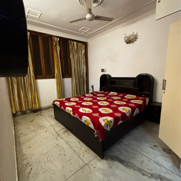 Bedroom in 3 BHK Builder Floor at Saket – for Rent