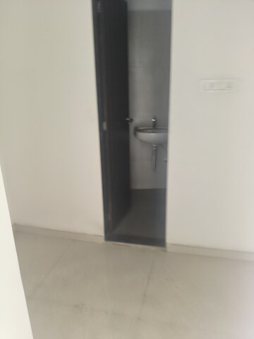 Room in 3.5 BHK Apartment at Vasant Valley Kalyan West, Kalyan West – for Sale