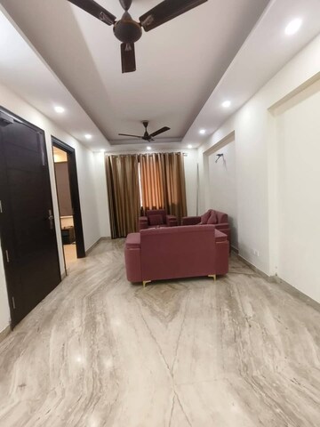 Bedroom in 1.5 BHK Apartment at Ambience Creacions, Sector 22 – for Rent