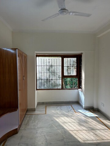 Bedroom in 3 BHK Builder Floor at Uppal Southend, Sector 49 – for Rent
