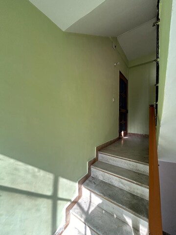 Room in 3 BHK Builder Floor at Uppal Southend, Sector 49 – for Rent