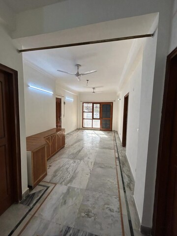 3 BHK Builder Floor For Rent in Uppal Southend, Sector 49