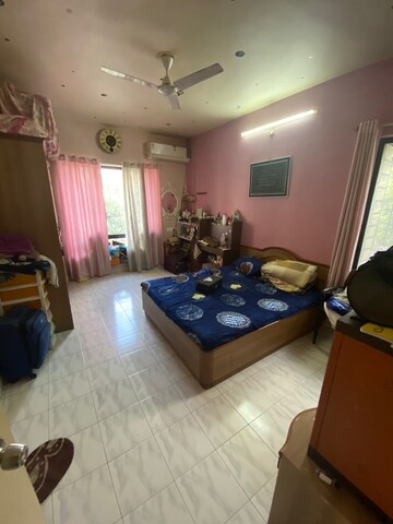 Team Area in 3 BHK Villa at Mayfair Eleganza Phase II, Kondhwa – for Rent