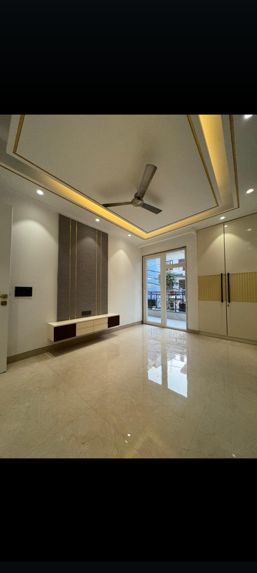 2 BHK + Pooja Room Apartment For Sale in BPTP Discovery Park