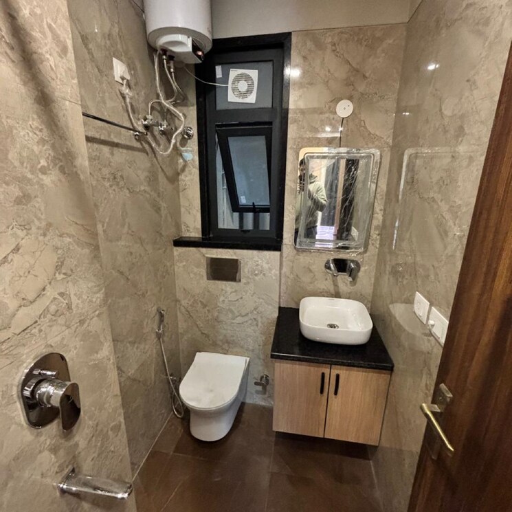 Bathroom, sector 42 2 Bedroom 1455 Sq.Ft. Builder Floor In Sector 42 Gurgaon 8438181