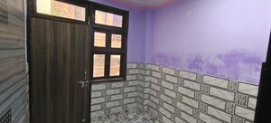 Room in 2 BHK Builder Floor at Dwarka Mor – for Rent